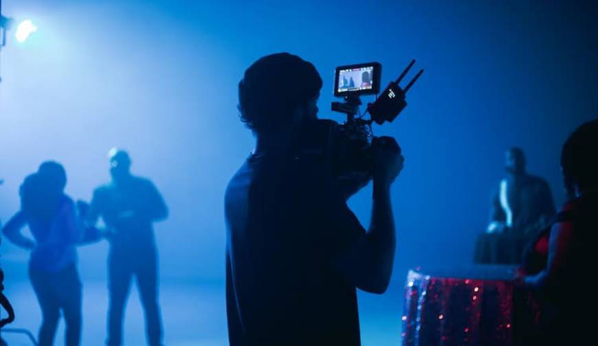 成都宣傳片拍攝公司如何用創(chuàng)意引擎驅(qū)動品牌破圈增長？